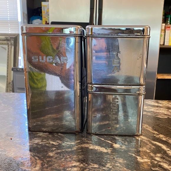 Retro/Vintage Lincoln Beautyware Chrome Canister Set - Picture 3 of 9